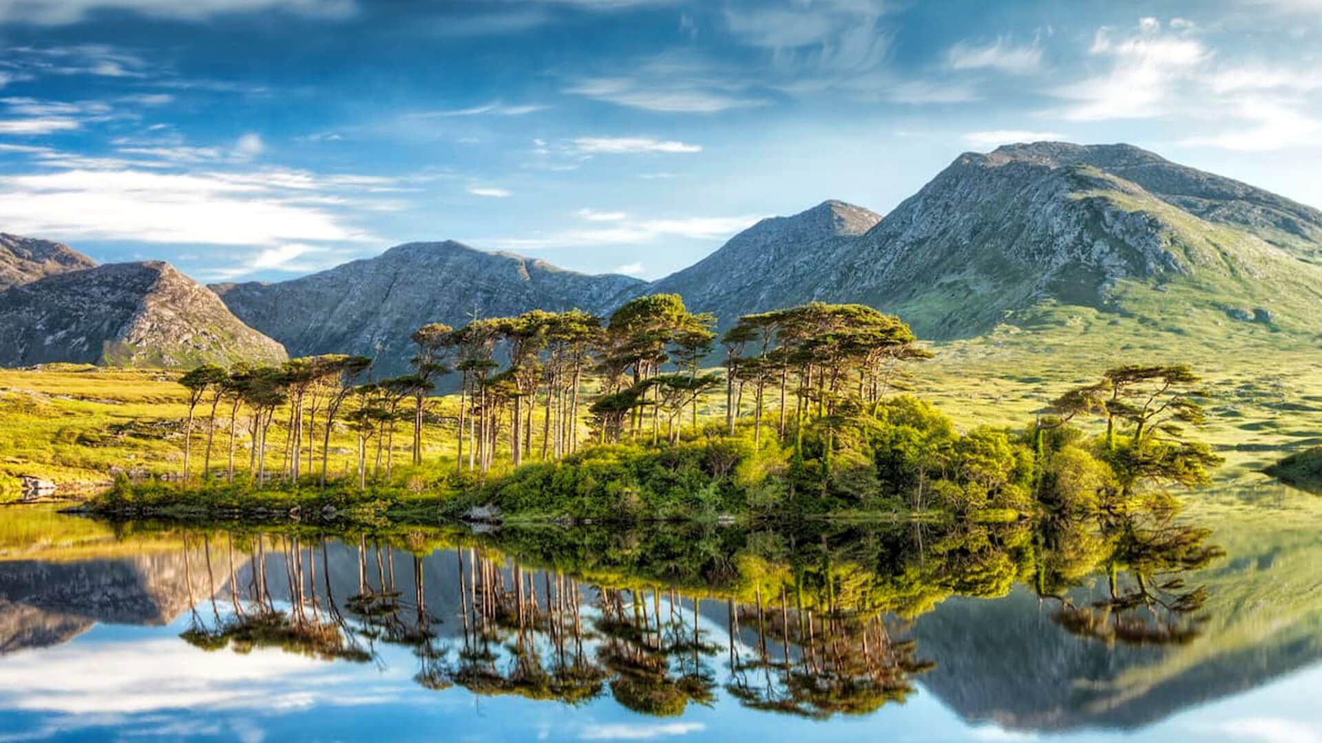#4 Connemara Slide background